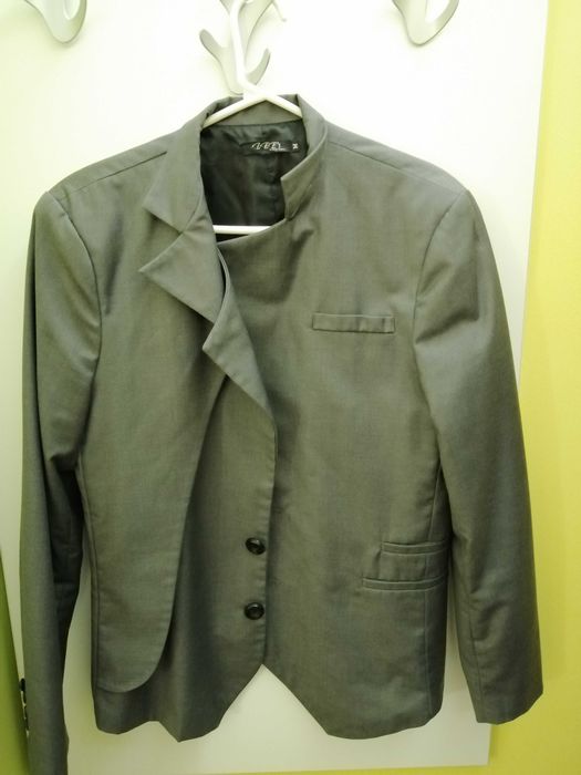 Перфектно състояние! Спортно елегантно сако 100% вълна