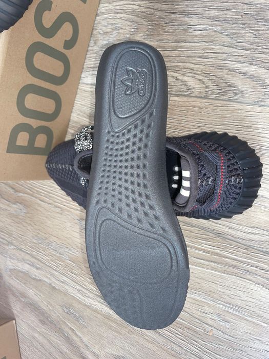 adidas Yeezy Boost 350 v2