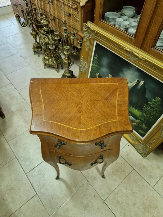 Старо английско антикварно дървено шкафче скрин масив