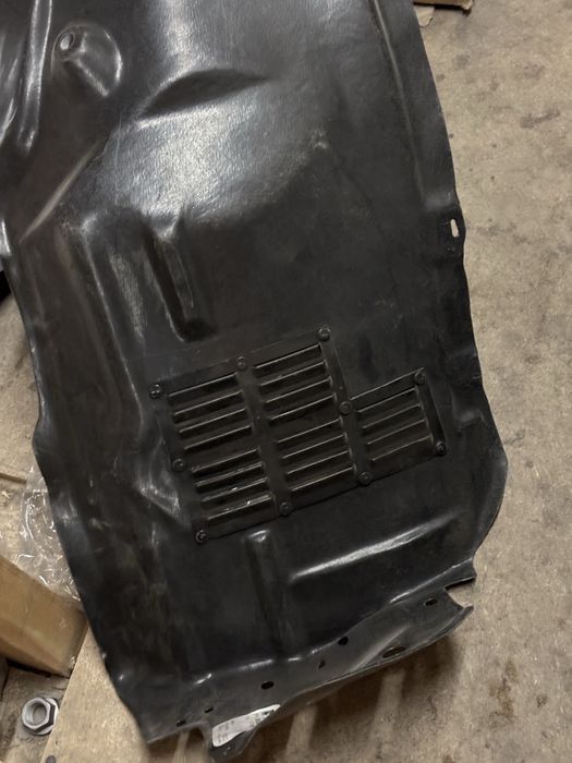 Подкрыльник RAV4 12-19