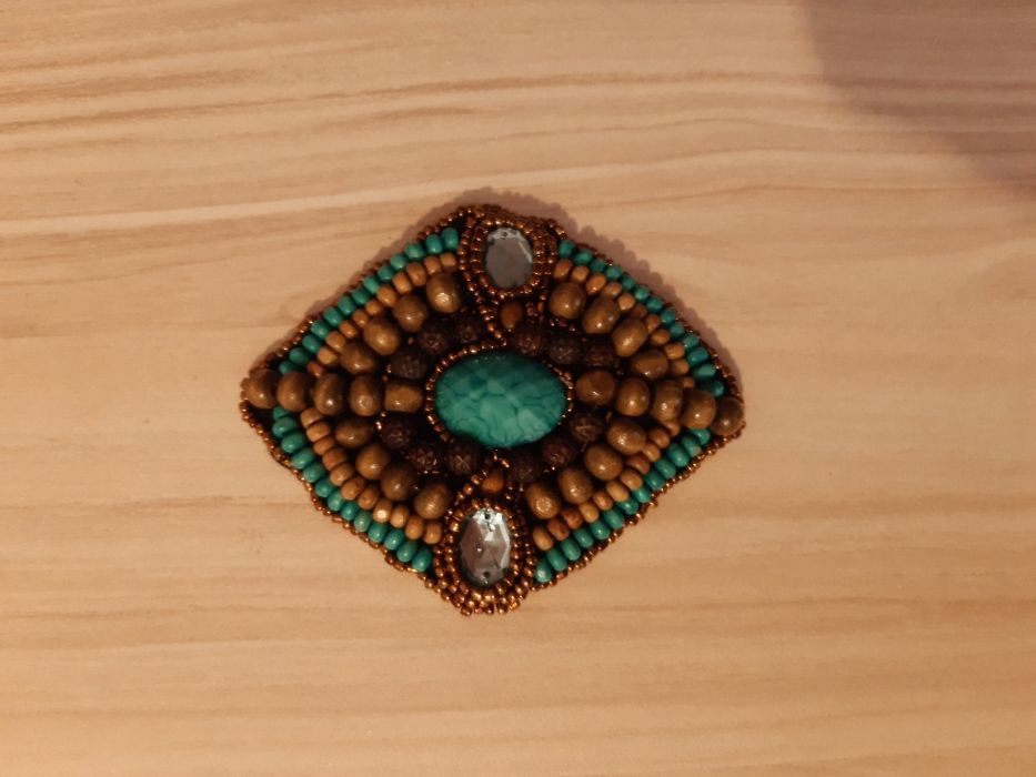 Бродерии за дрехи