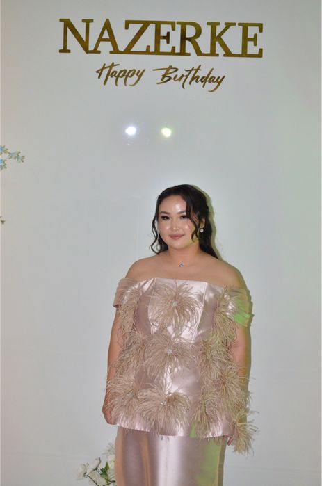 Продам шикарное платье