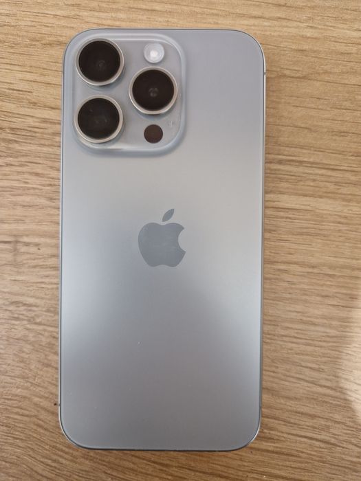 iPhone 15 pro natural titanium 126 gb