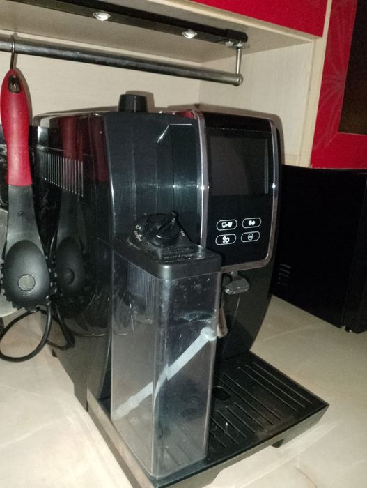 Кофемаша Delonghi