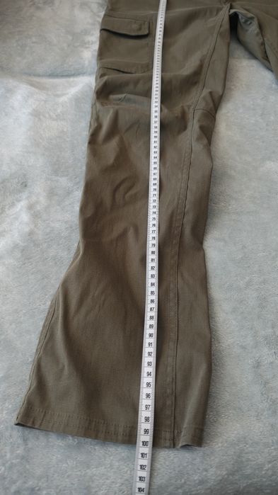 Pantaloni cargo Under Armour