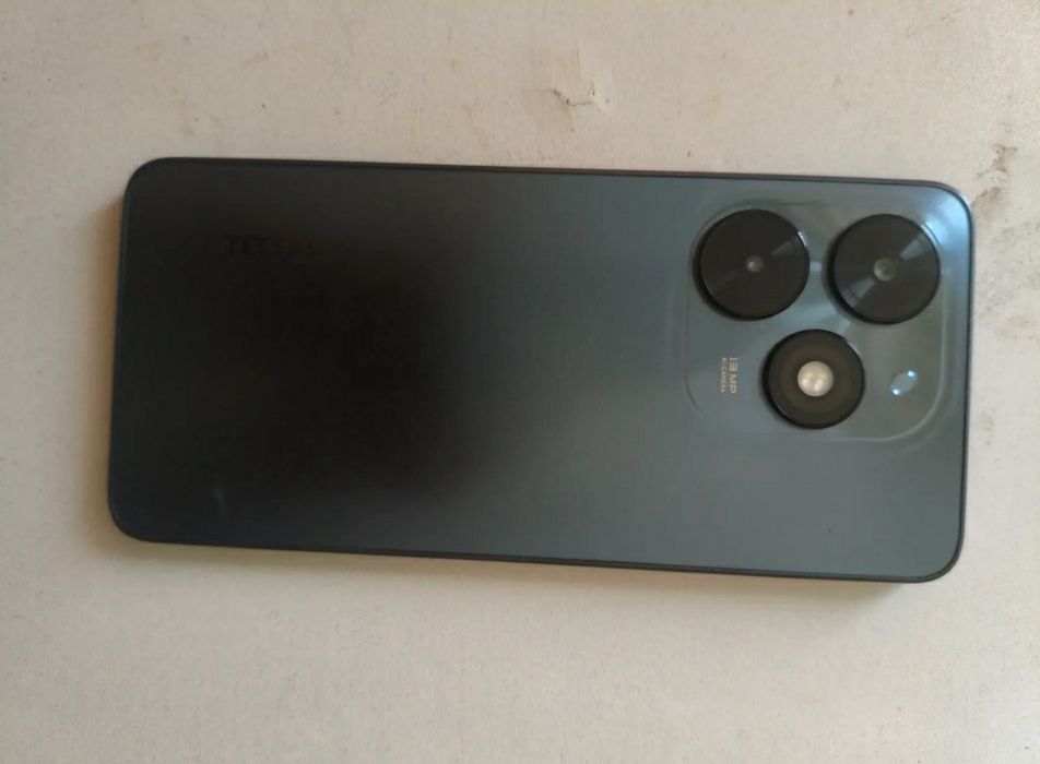 Tecno spark go sotiladi