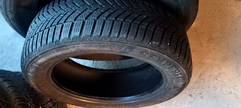Vând sau schimb roți pentru Skoda Fabia