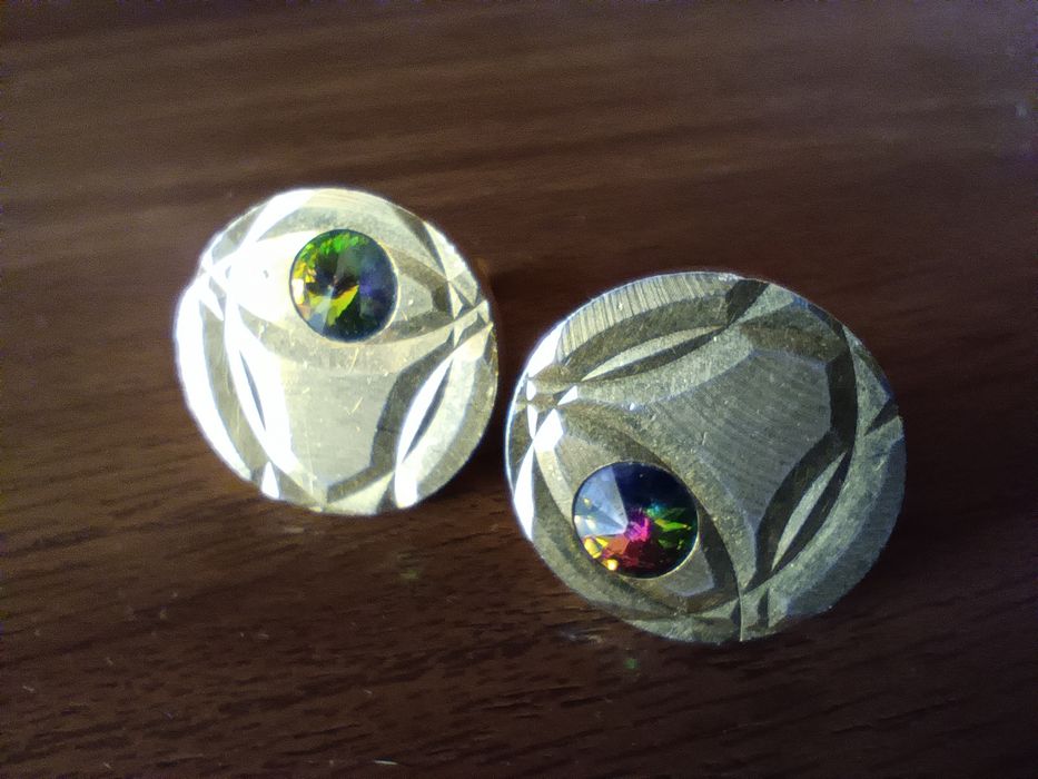 Продам аксессуары для одежды