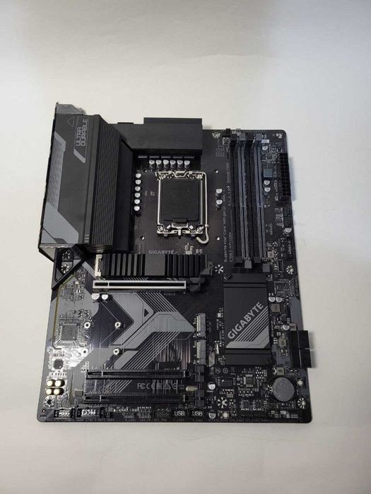 Gigabyte z790 s wifi ddr4