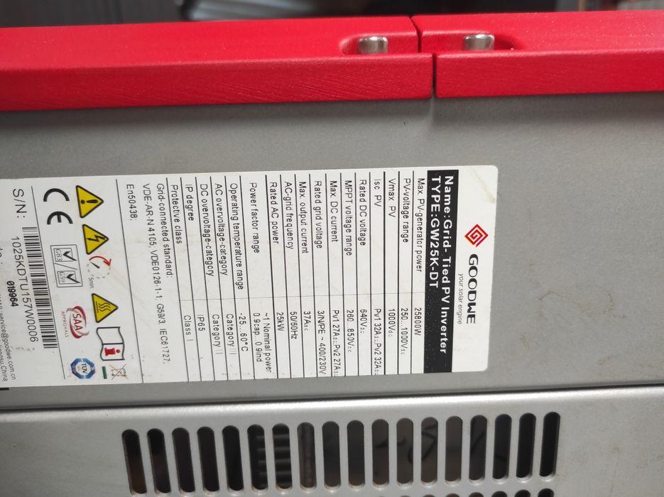 Соларнu инверторu Huawei Sun2000-60KTL-M0, Goodwe GW25K-DT и GW50KS-MT