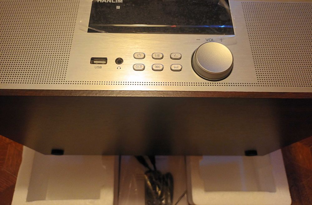 Стерео система 40 W RMS CD плейър FM/Bluetooth /USB/AUX/Дистанционно