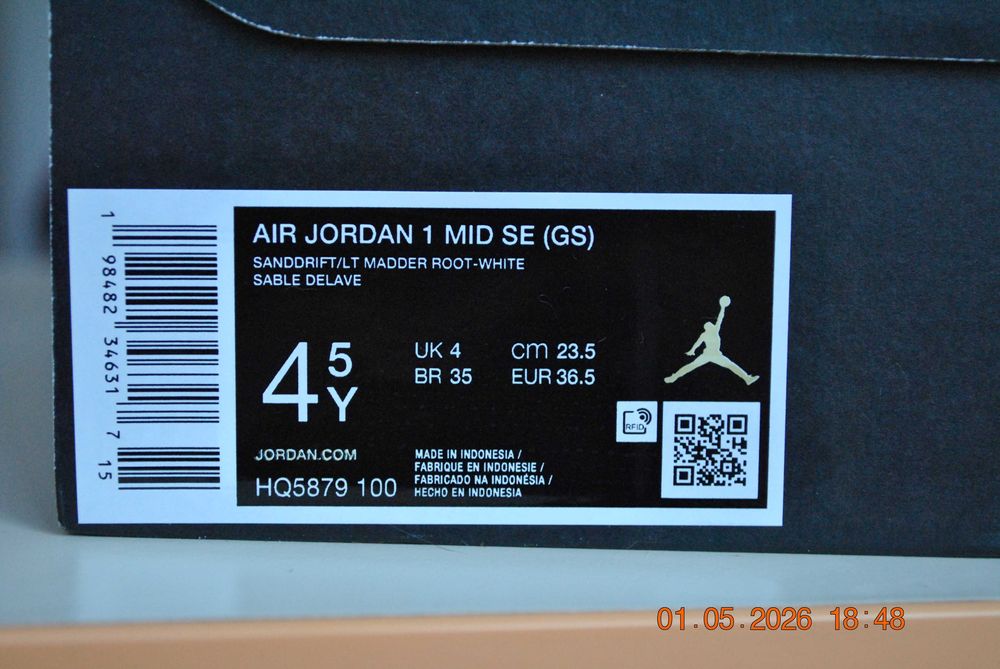 Nike Air Jordan 1 Mid marimea 36,5/23,5 cm