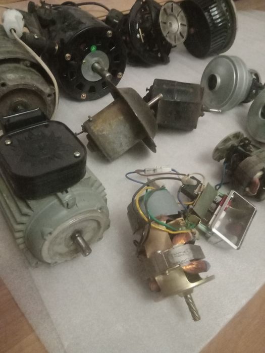 Моторы разные.продам.