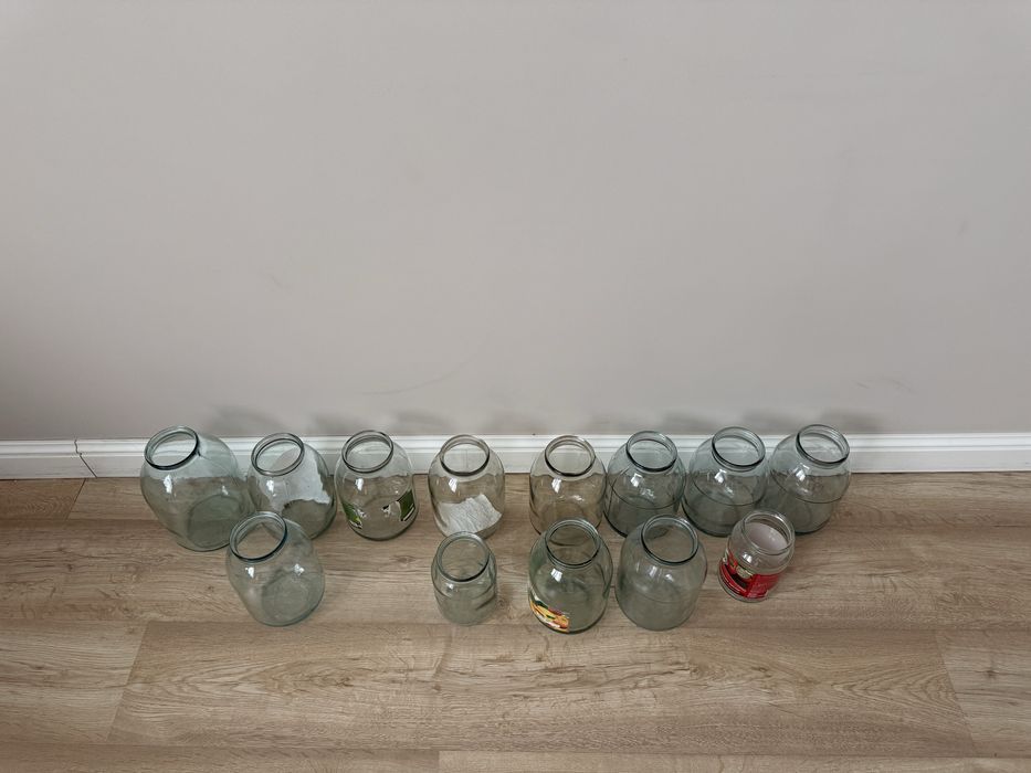 Банки разного размера