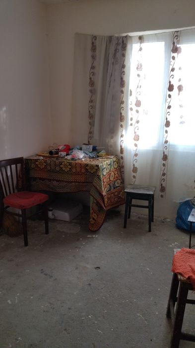 Vând garsonieră  zona Vișoi