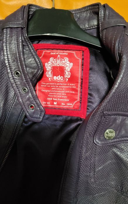 Продам кожаные куртки