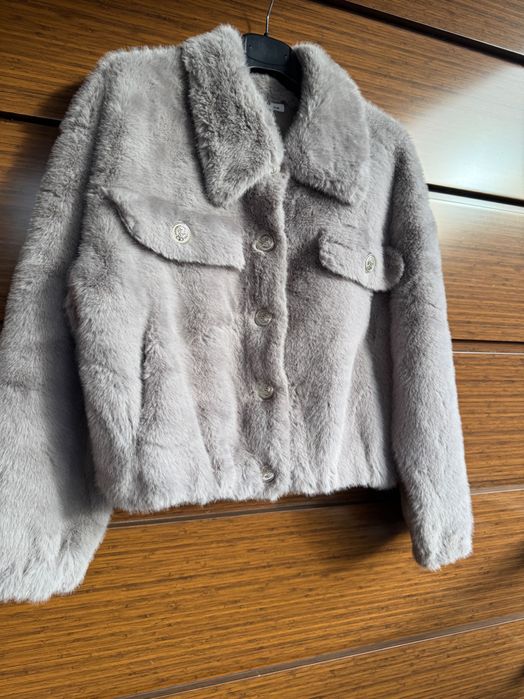 Уникално късо палто