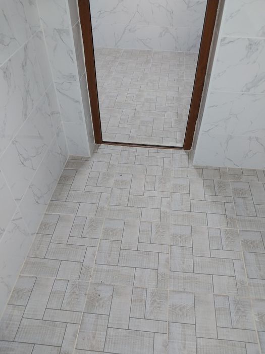 Кафельщик, укладка плитки