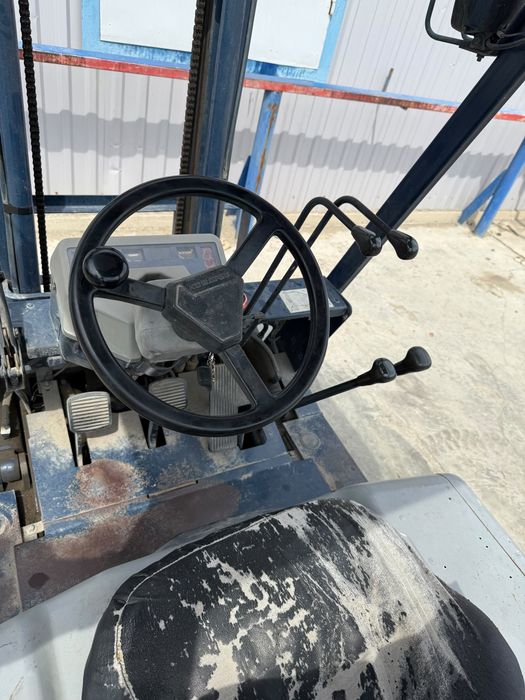Вилочный погрузчик Komatsu
