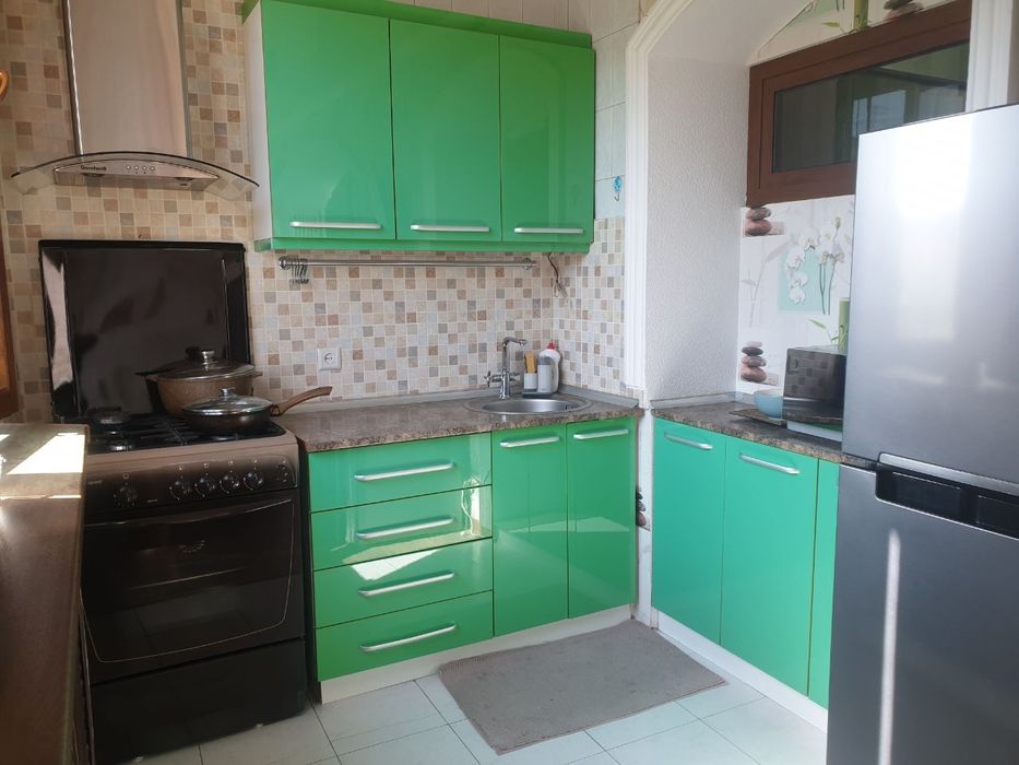 Yunusobod 18 kvarta, 77 seriya, 2+1 xonali, 60 kvardat