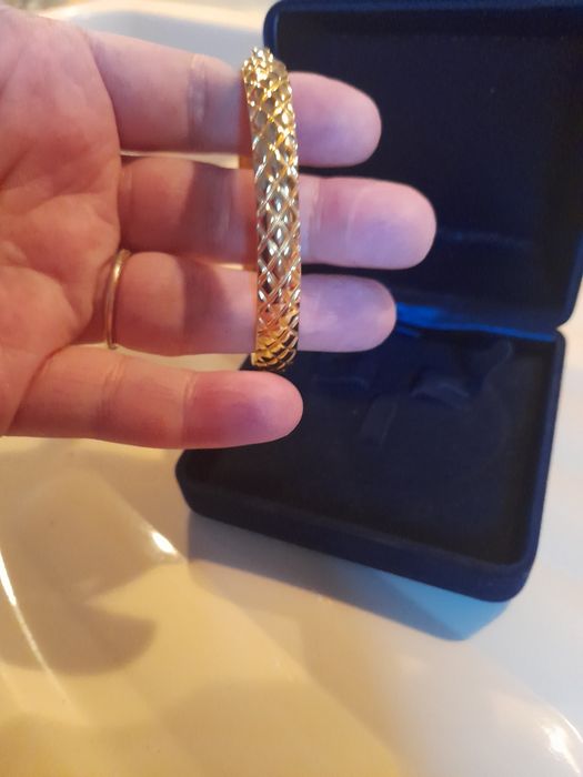 Оригинална гривна на Esprit