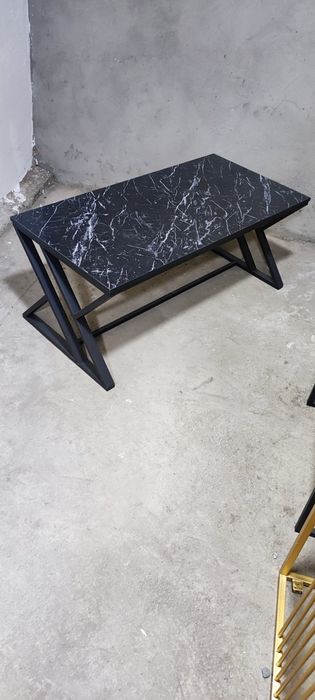 Журнальный столик в стиле лофт