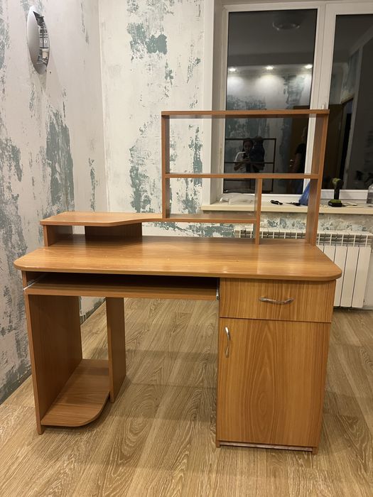 Комод, Компьютерный стол