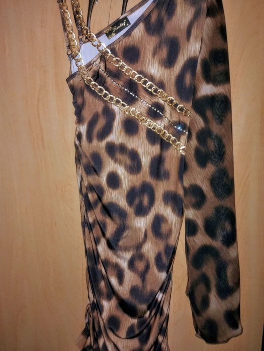 Vând rochii pentru ocazii!