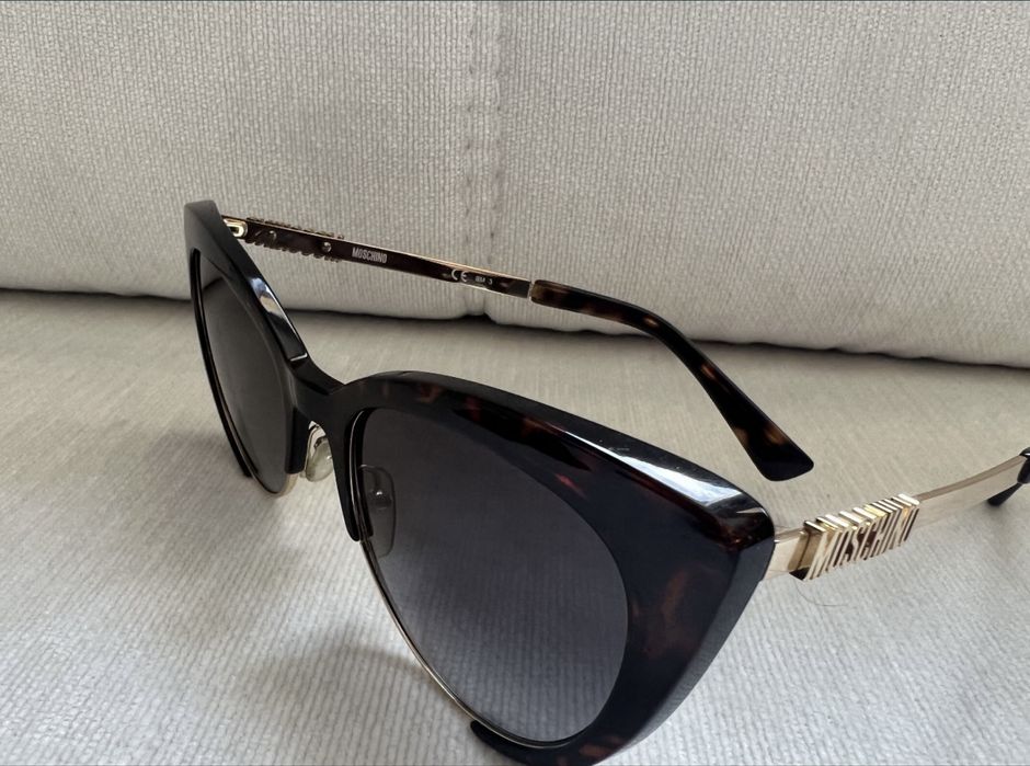 Слънчеви очила Moschino