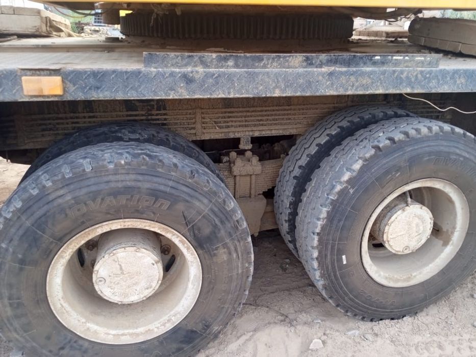 Авто кран xcmg 25