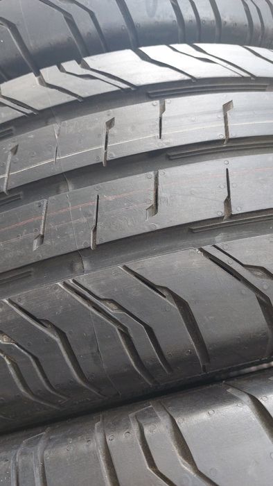 Нови гуми за Бус 235/65/16 C Continental ContiVanContact 200 4 броя