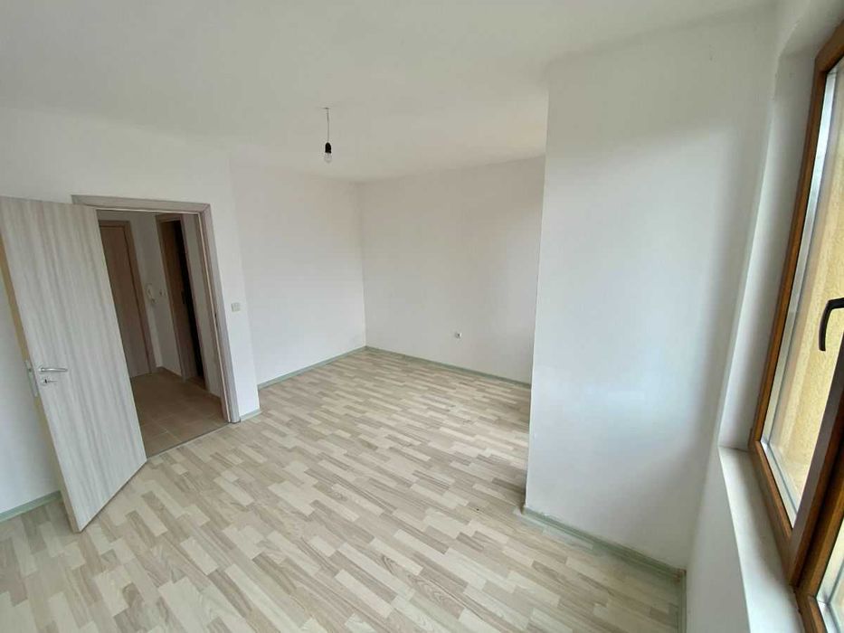 Продава се Четиристаен апартамент в с. Равда, Област Бургас - 175 кв.м за 743 €/кв.м - Снимка #5