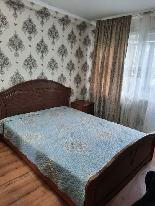 Сдам 3 ком кв на 15 микр 2 эт.