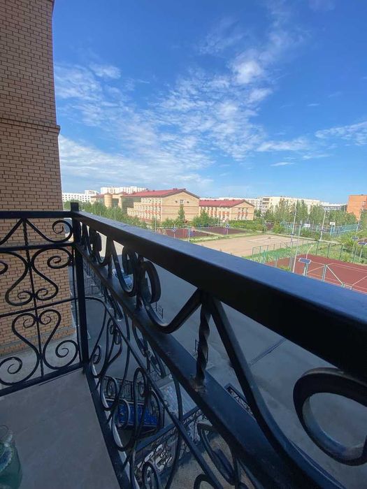 Продам 2 комн квартиру в районе НИШ