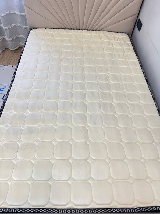 Продам кровать 140х200