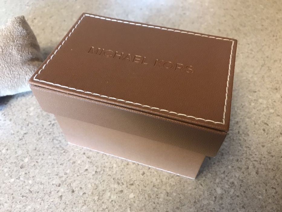 Часы наручные