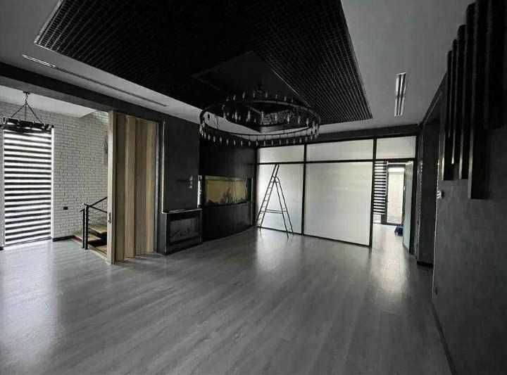 Продаётся КОММЕРЧЕСКАЯ Недвижимость!(580м2),ор Гостиница России  ААА