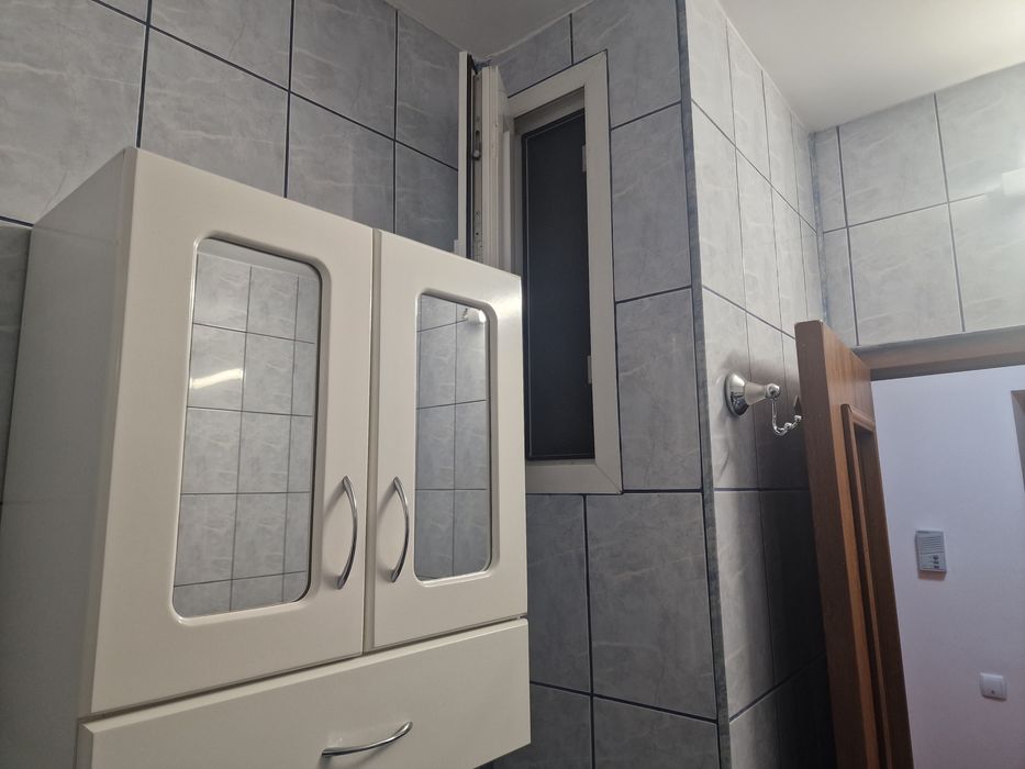 AP 1 CAM,etaj3, decomandat, la cheie, 42 mp,pod, boxa ,bloc nou