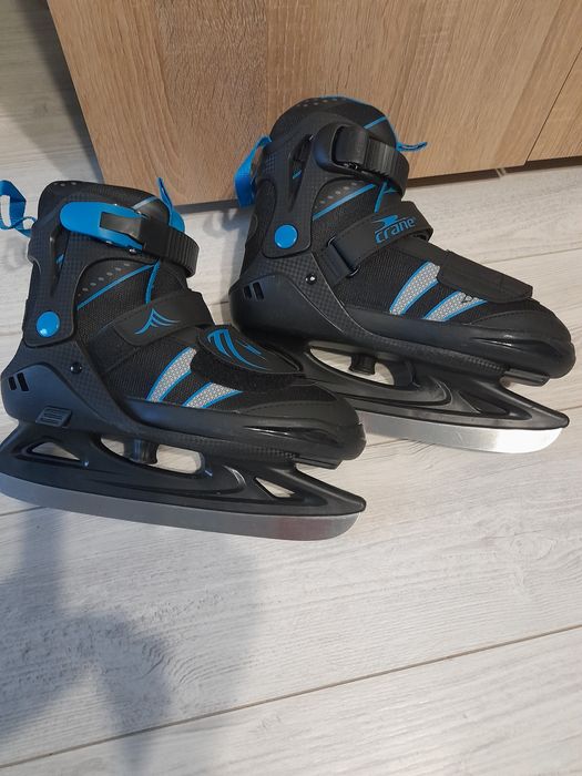 Кънки за лед черни
