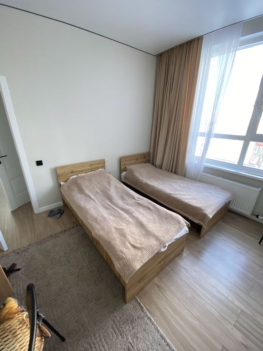 Продам односпальные кровати (2шт)