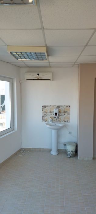 Дава се под наем Офис в Хасково, Център - 28 кв.м за 173.4 € - Снимка #3