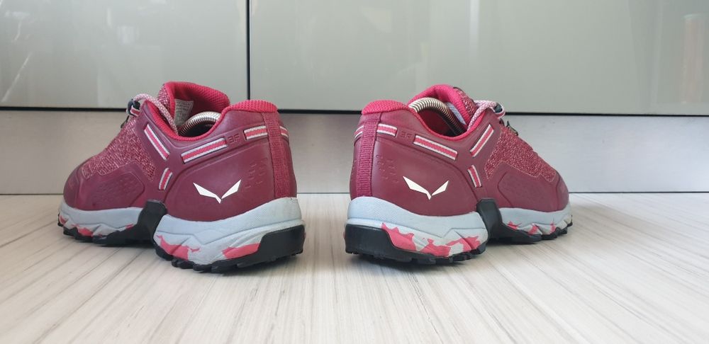 Salewa Speed Beat Gore - Tex   41/26.5см. ОРИГИНАЛ! Дамски спортни