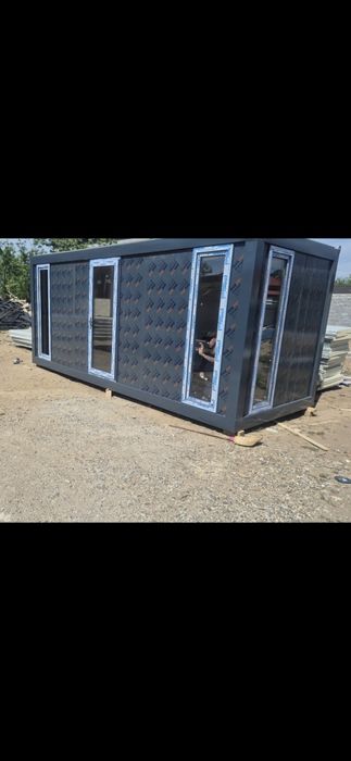 Vand container cu vitrina