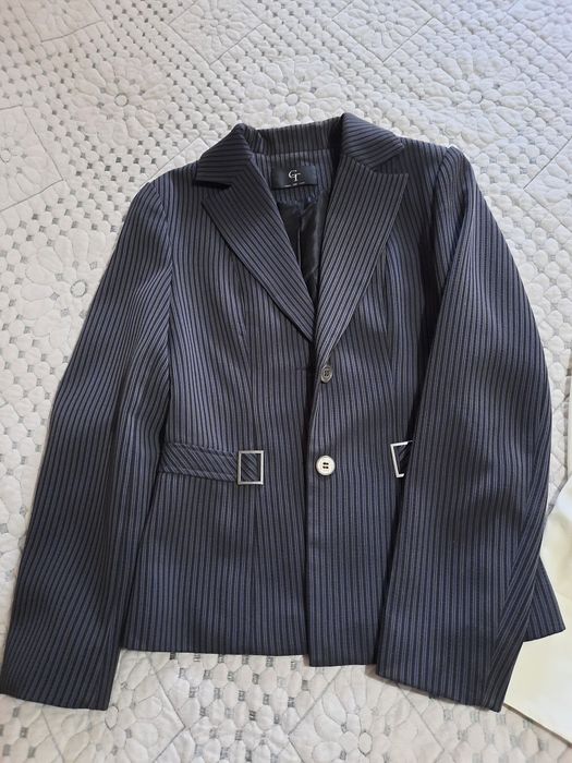 Продам костюм из 4 элементов