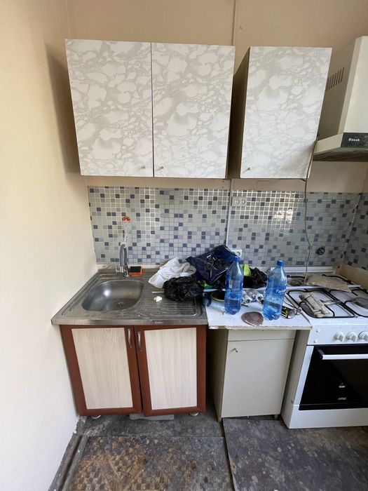 Продается кухня шкафы