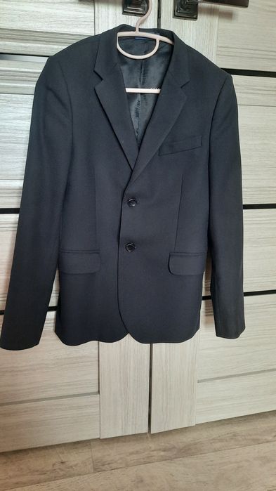 Продам школьный костюм для мальчика