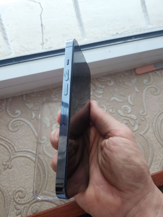 iPhone 13 Pro Blue ideal