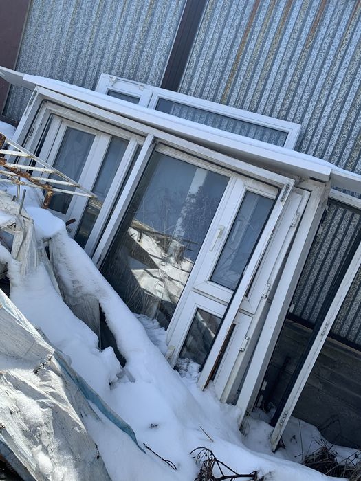 Продаются окна самовывоз срочно