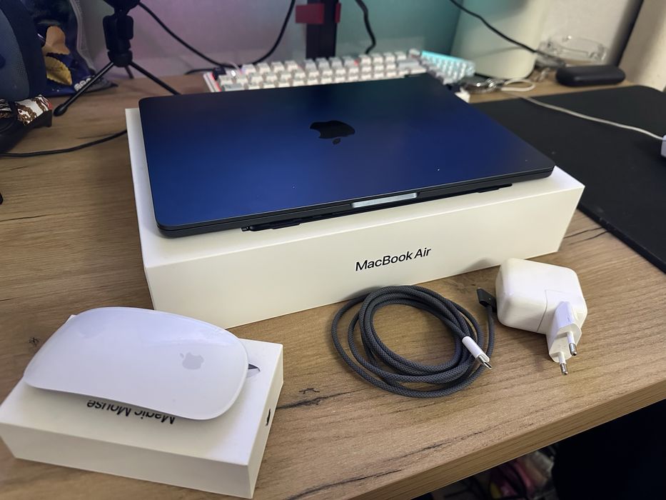 Продам MacBook air M2