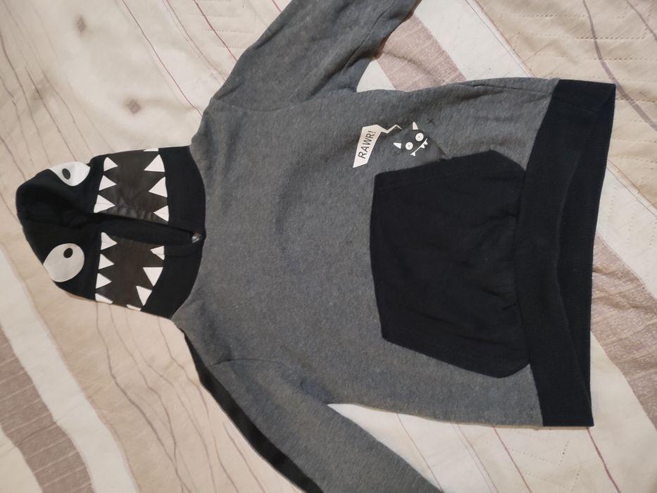 Блузи / суичъри 122-128